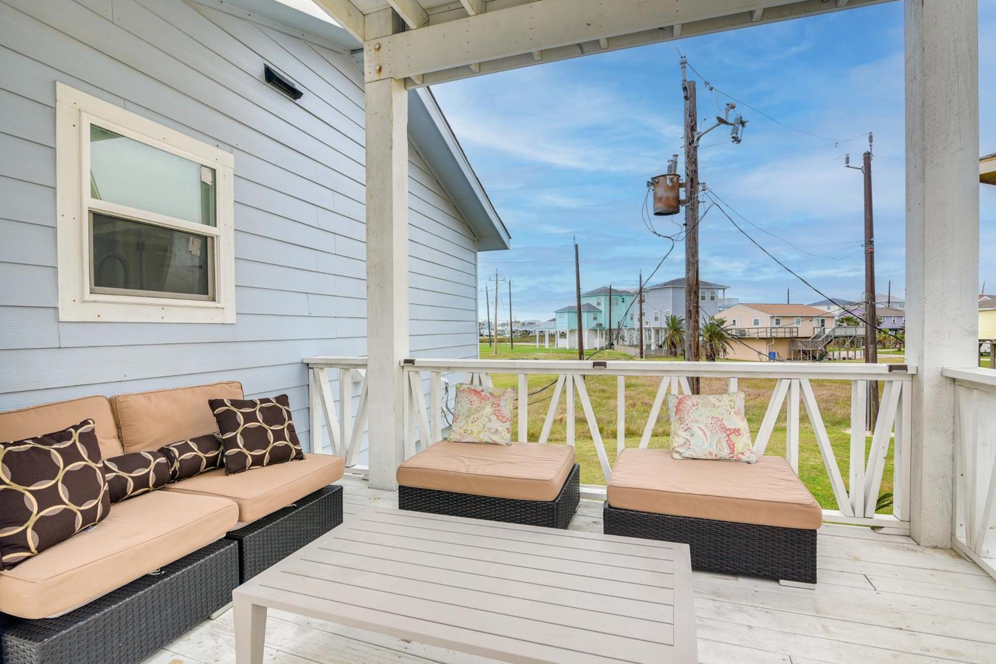 Modern Freeport Home Short Walk To Surfside Beach Exterior foto